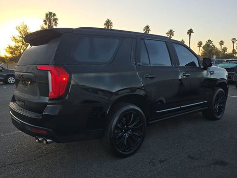 Used 2023 GMC Yukon Denali w/ Denali Reserve Package image 3