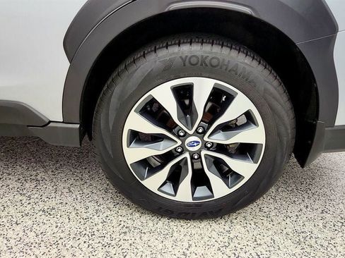 Used 2024 Subaru Outback Limited AWD/4WD image 9