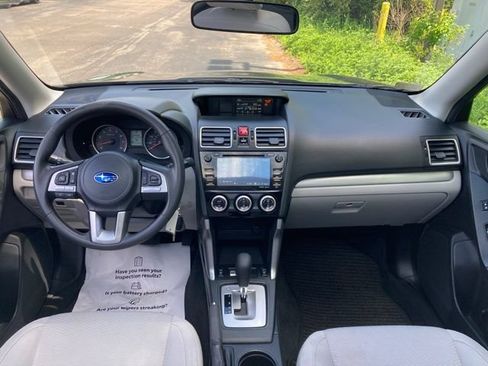 Used 2018 Subaru Forester 2.5i Premium w/ All-Weather Package AWD/4WD image 20