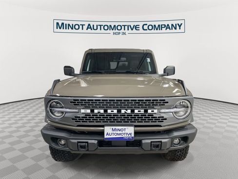 Used 2025 Ford Bronco Badlands AWD/4WD image 3