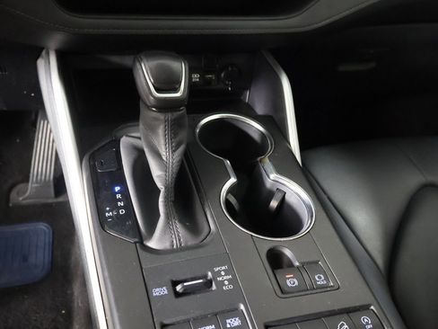 Used 2020 Toyota Highlander XLE image 48