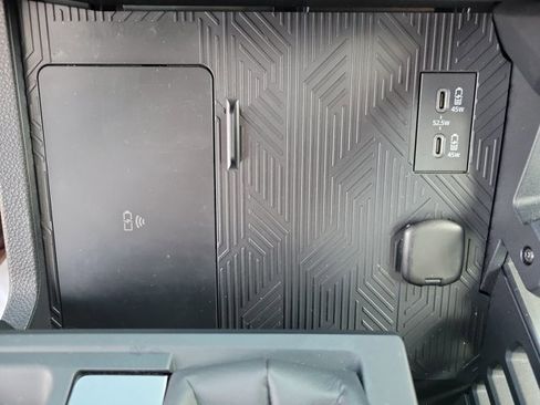 Used 2025 Toyota 4Runner TRD Off-Road Premium image 15