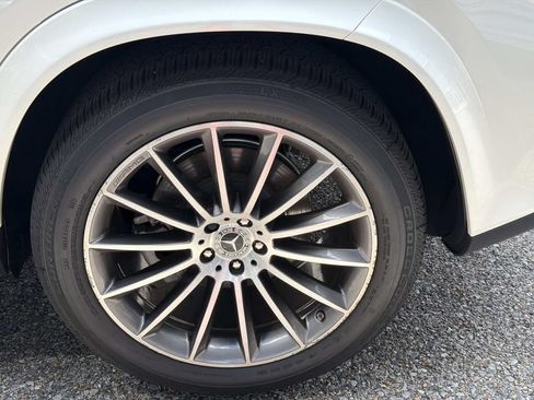 Used 2024 Mercedes-Benz GLE 350 4MATIC image 4