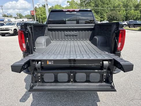 Used 2025 GMC Sierra 1500 AT4 w/ AT4 Premium Package AWD/4WD image 34
