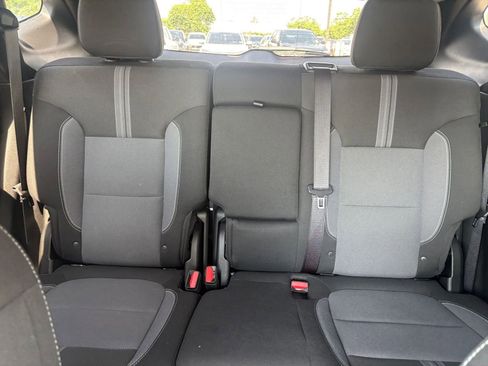 Used 2025 Chevrolet Blazer LT FWD image 39