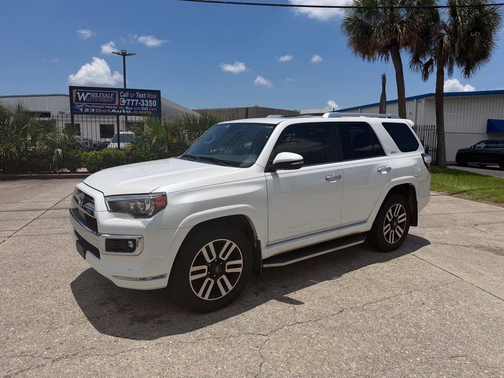 Used 2022 Toyota 4Runner Limited AWD/4WD image 2