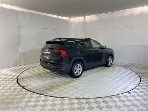 Used 2021 GMC Terrain SLE w/ Driver Convenience Package image 17