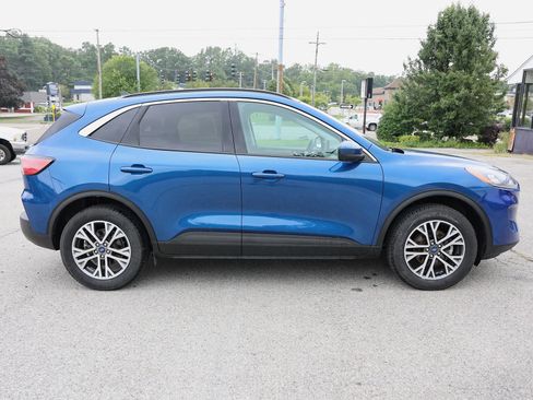 Certified 2022 Ford Escape SEL AWD/4WD image 8
