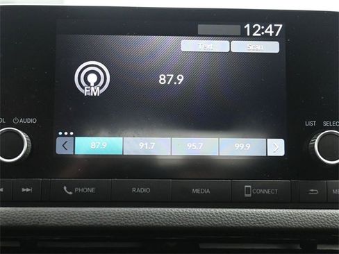 Used 2023 Honda Civic Sport image 18