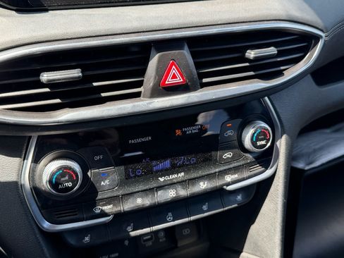 Used 2019 Hyundai Santa Fe AWD image 10