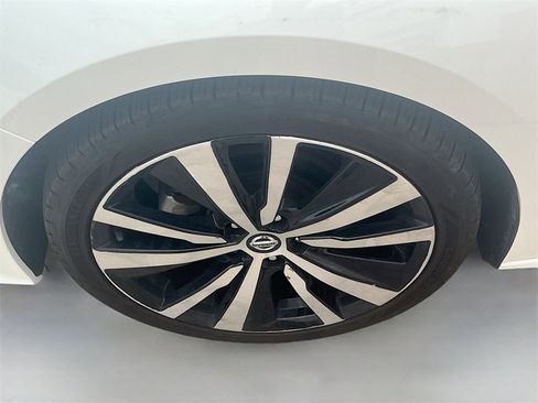 Used 2021 Nissan Altima 2.5 SR image 29