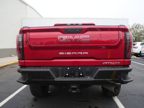 Used 2026 GMC Sierra 2500 AT4X image 5