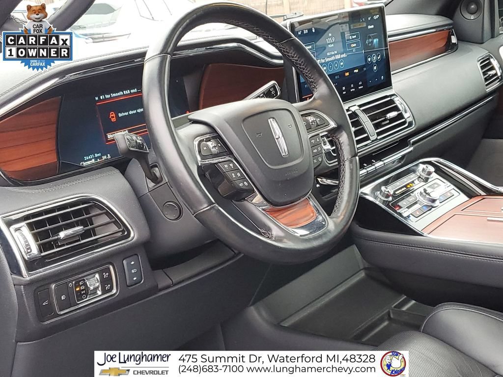 Used 2023 Lincoln Navigator Reserve AWD/4WD image 12