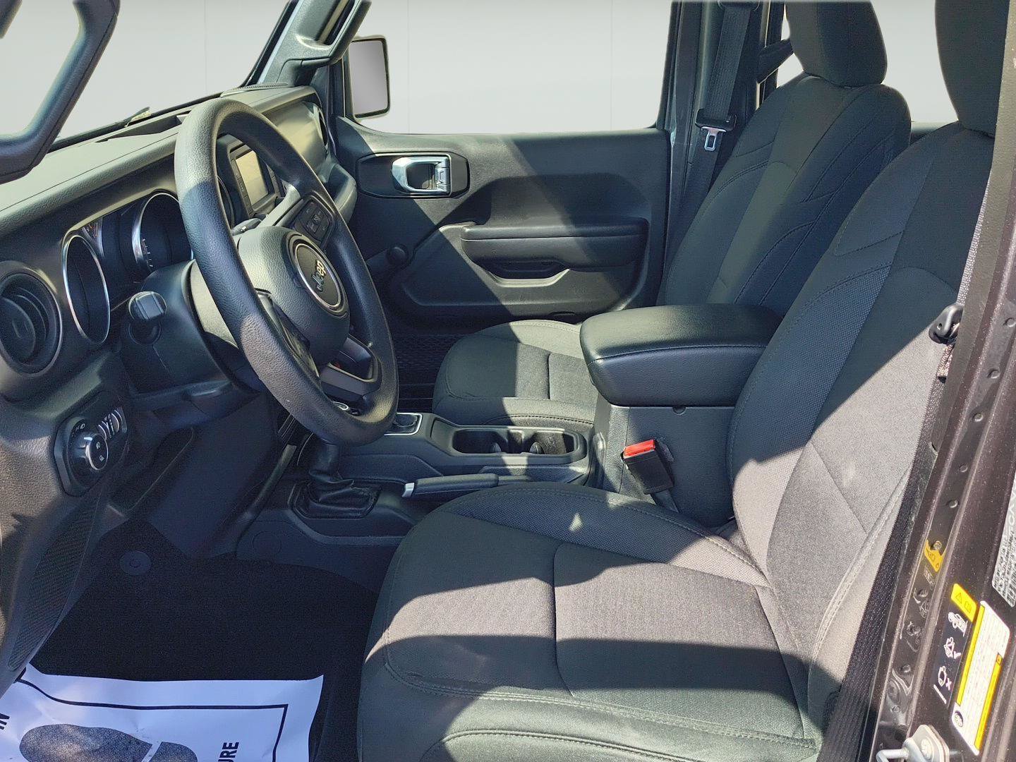 Used 2021 Jeep Gladiator Sport AWD/4WD image 5