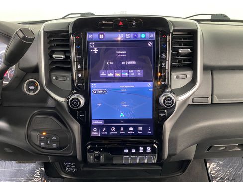 Used 2026 RAM 2500 Big Horn AWD/4WD image 16