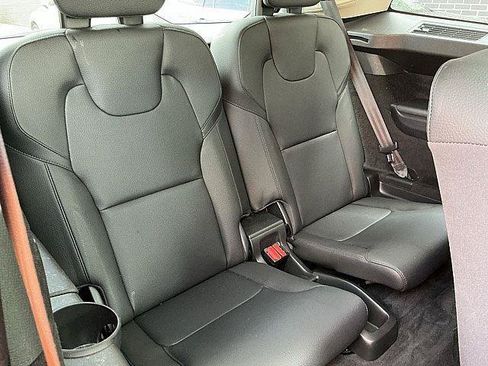 Certified 2023 Volvo XC90 B6 Plus w/ Protection Package Premier AWD/4WD image 19