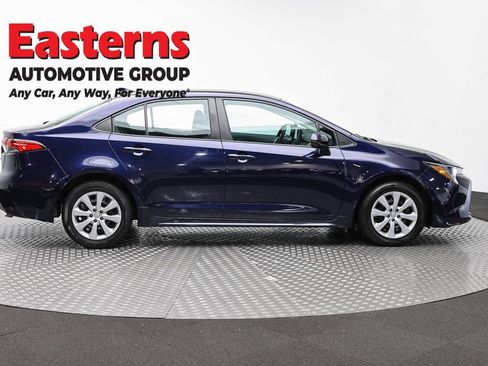 Used 2024 Toyota Corolla LE FWD image 4