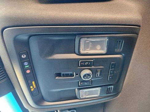 Used 2023 Chevrolet Tahoe Premier image 26