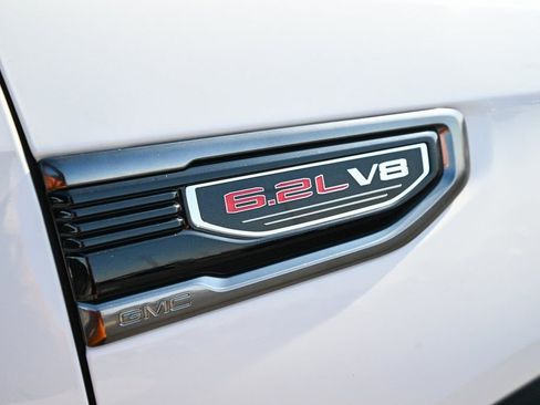 Used 2021 GMC Sierra 1500 AT4 w/ AT4 Premium Package image 16