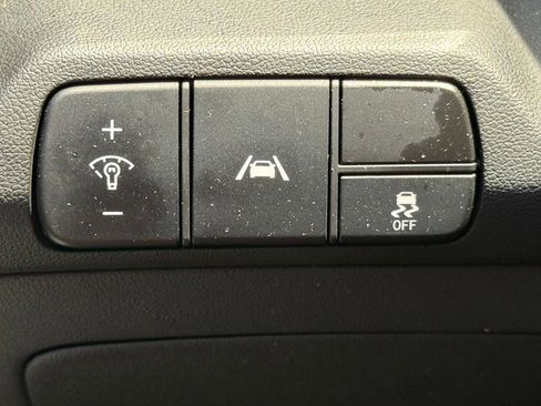 Used 2023 Hyundai Elantra SEL w/ Convenience Package FWD image 19