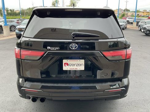 Used 2023 Toyota Sequoia TRD Pro AWD/4WD image 6