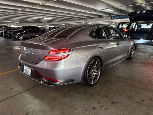Used 2023 Genesis G70 3.3T RWD image 3