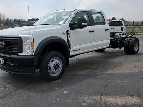 New 2025 Ford F550 4x4 Crew Cab Super Duty image 2