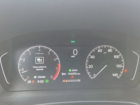 Used 2023 Honda Pilot Touring image 11