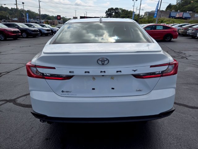 Used 2025 Toyota Camry SE FWD image 7