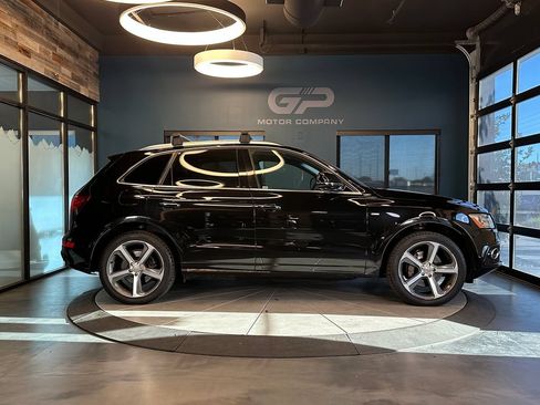 Used 2016 Audi Q5 3.0T Premium Plus w/ Technology Package AWD/4WD image 2