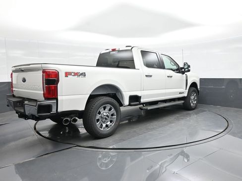 New 2026 Ford F250 Lariat w/ Chrome Package AWD/4WD image 7