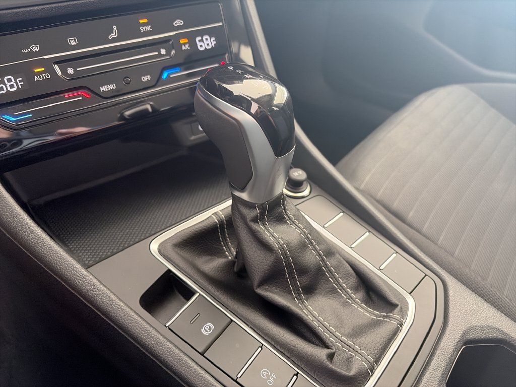 Certified 2026 Volkswagen Jetta S FWD image 24
