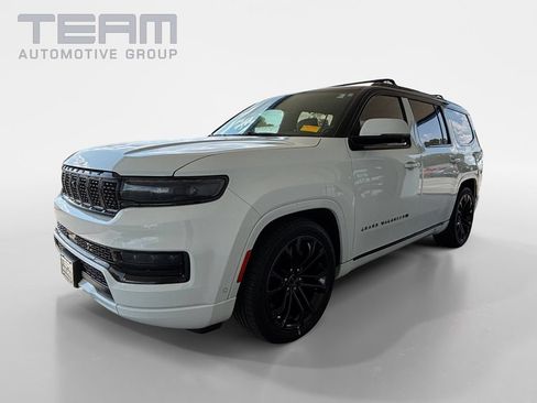 Used 2022 Jeep Grand Wagoneer Series II w/ Quick Order Packagew 28T AWD/4WD image 3