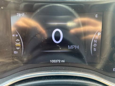 Used 2015 Jeep Grand Cherokee Limited w/ Trailer Tow Group IV AWD/4WD image 15