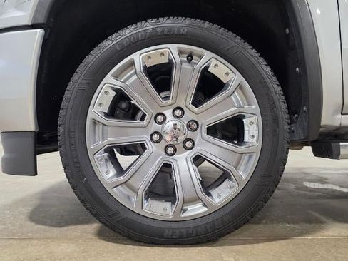 Used 2018 GMC Sierra 1500 Denali w/ Denali Ultimate Package AWD/4WD image 11