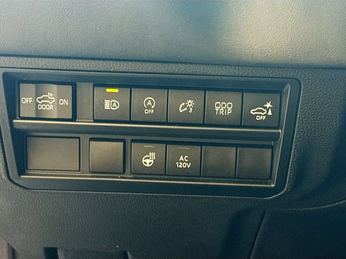 Used 2023 Toyota Tundra Platinum AWD/4WD image 11
