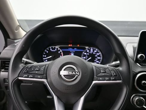 Used 2024 Nissan Sentra SV FWD image 10