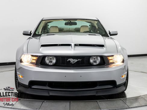 Used 2011 Ford Mustang GT Premium image 32
