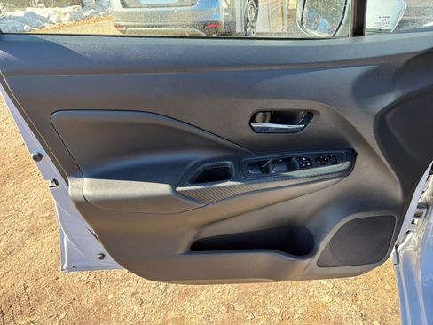 Used 2025 Nissan Versa SV image 18