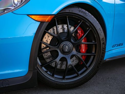 Used 2016 Porsche 911 GT3 RS RWD image 7