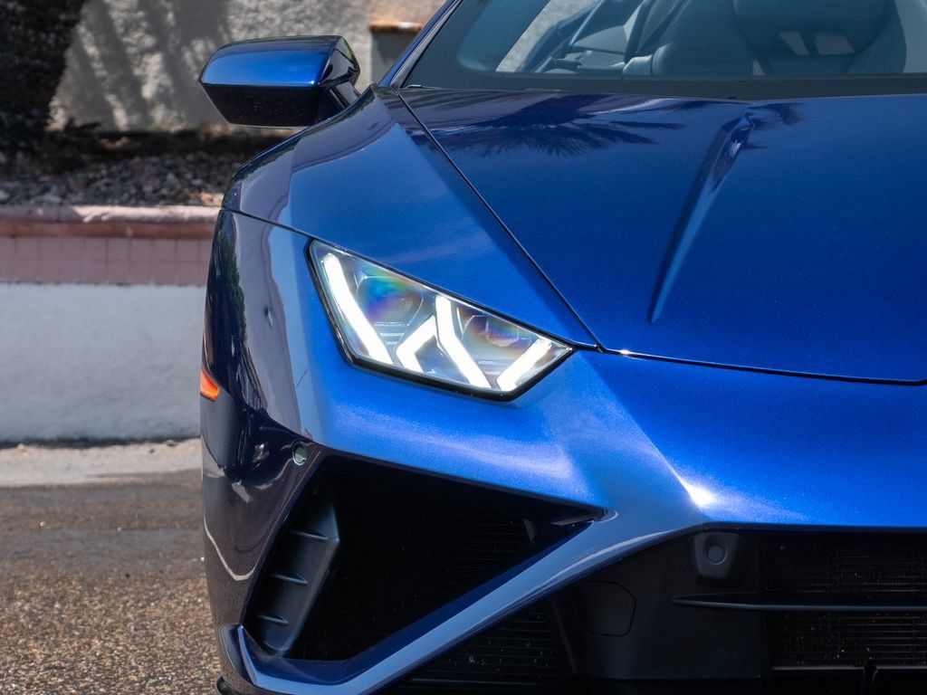 Used 2023 Lamborghini Huracan EVO RWD image 23