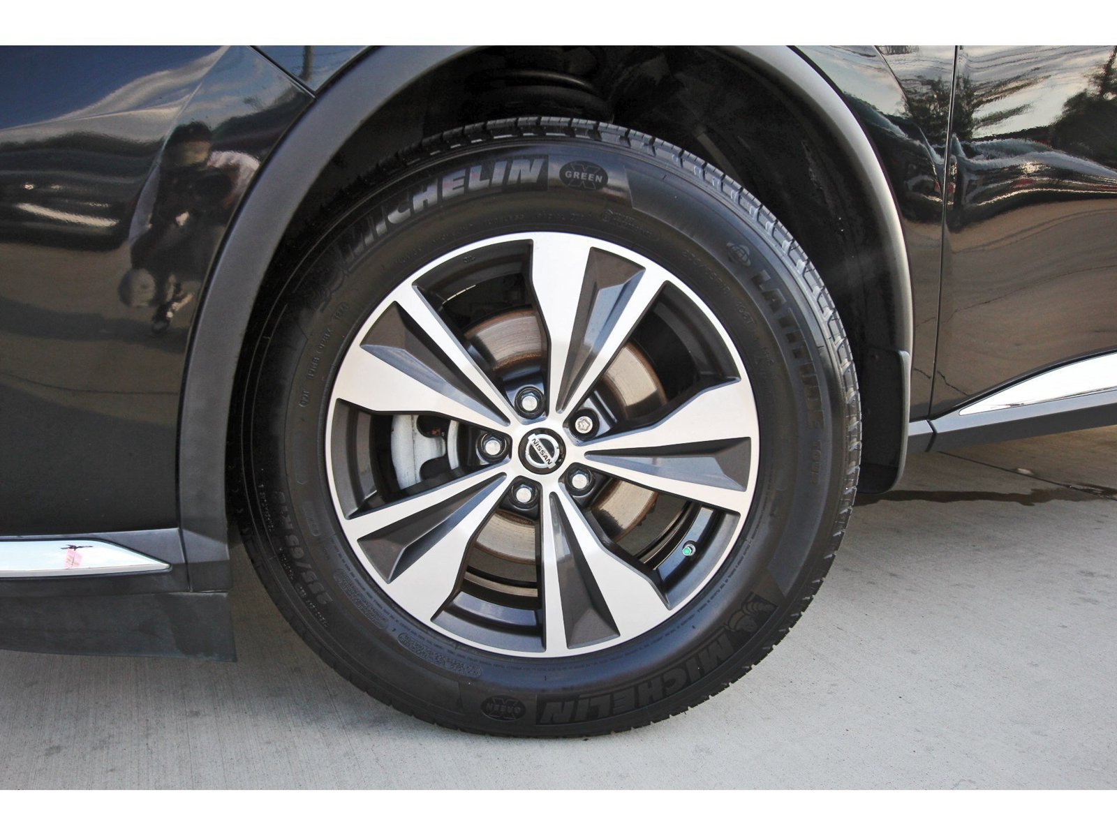 Used 2019 Nissan Murano SV w/ Premium Package FWD image 31