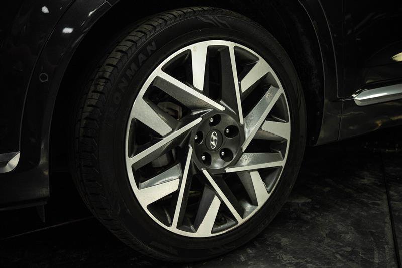Used 2022 Hyundai Santa Fe Calligraphy FWD image 3