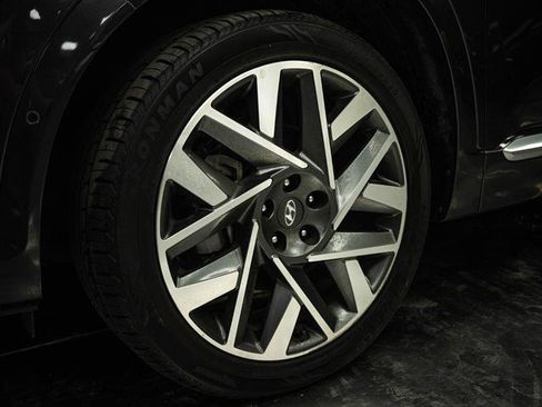 Used 2022 Hyundai Santa Fe Calligraphy FWD image 3