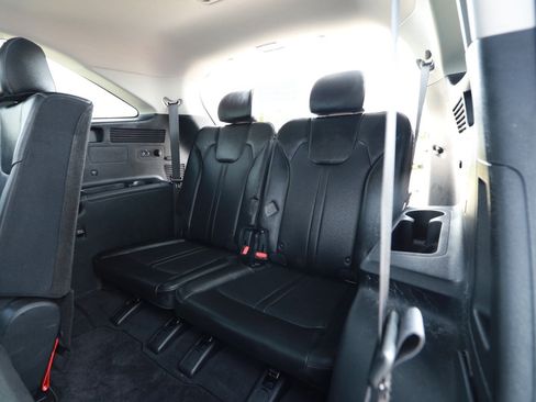 Used 2023 Kia Sorento S w/ Panoramic Sunroof Package FWD image 26