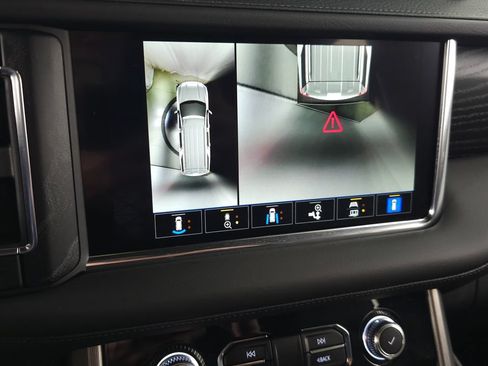Used 2024 GMC Yukon Denali AWD/4WD image 30