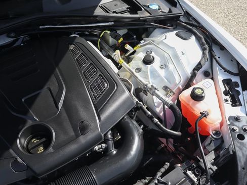 Used 2019 Alfa Romeo Giulia RWD image 14