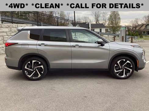 Used 2022 Mitsubishi Outlander SE AWD/4WD image 9
