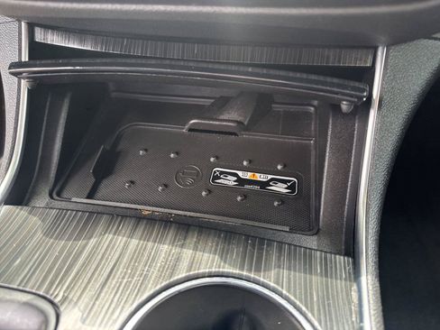 Used 2019 Chevrolet Impala Premier w/ Premier Confidence Package FWD image 26