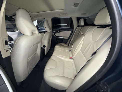 Used 2011 Volvo XC60 3.2 R-Design FWD image 6